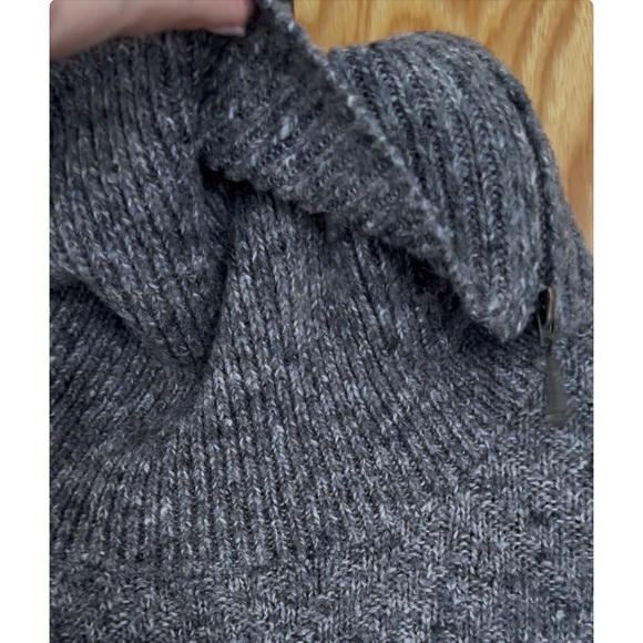 Bundle: 2 Gray Sweaters. Size Small. - Picture 5 of 6